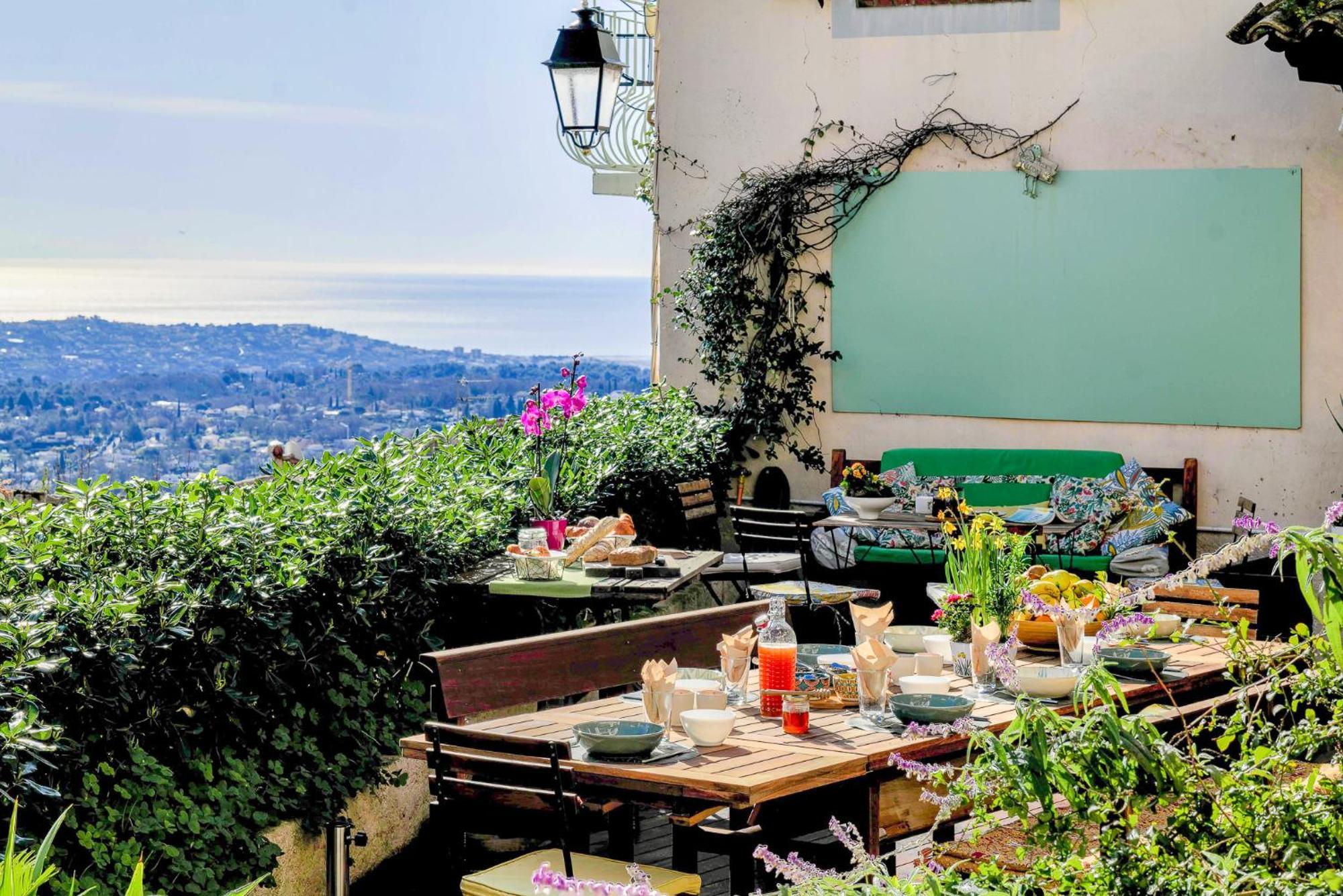 The Frogs' House - Yoga Retreat Bed & Breakfast Saint-Jeannet  Exterior photo
